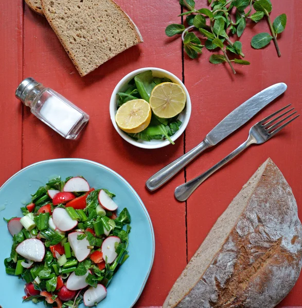 Fresh salad with bread — Stok fotoğraf