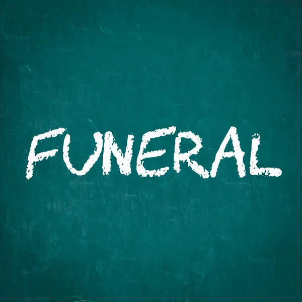 Beerdigung auf Kreidetafel geschrieben — Stockfoto