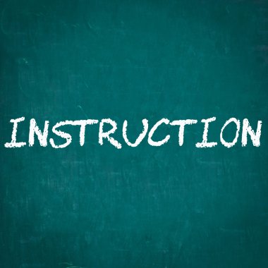 Kara tahta yazılı talimat