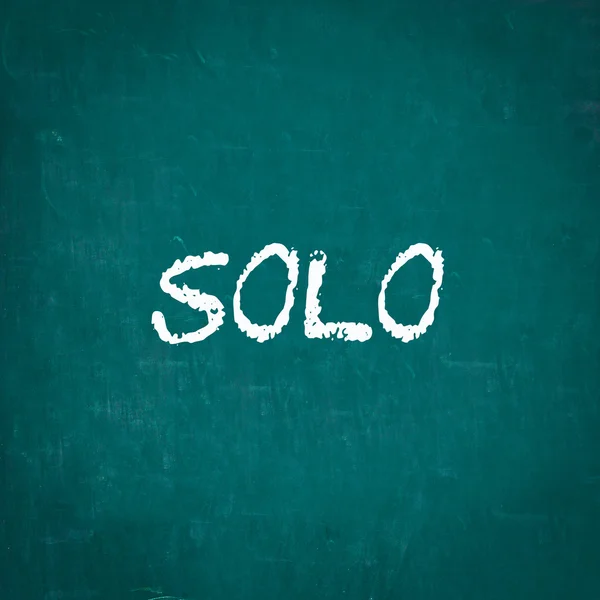 Kara tahta yazılı solo — Stok fotoğraf