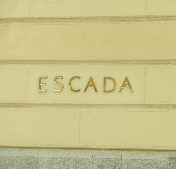 Palma, Mallorca - 29 lipca 2015: Logo marki "Escada" — Zdjęcie stockowe