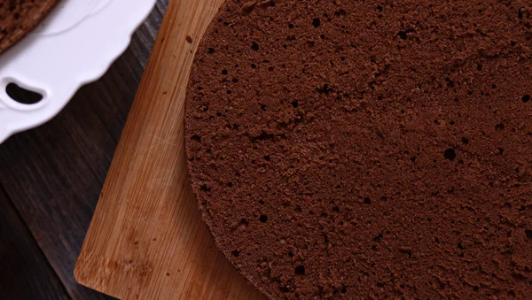 Готовая кора для шоколадного торта, крупным планом — стоковое фото
