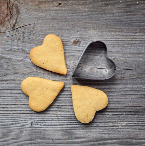 Primo piano di biscotti di Natale e forma di cuore — Foto Stock