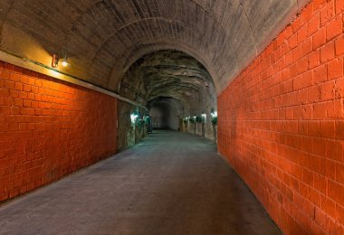 Rosh Hanikra İsrail 'deki mağaralara açılan tünel.