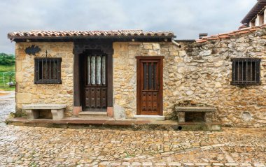 Santillana del Mar 'ın ortaçağ sokakları, İspanya