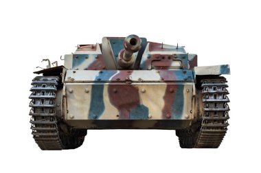 Beyaz arka planda eski ordu tankı