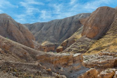 İsrail 'de şafak vakti OG nehir yatağının kanyonu
