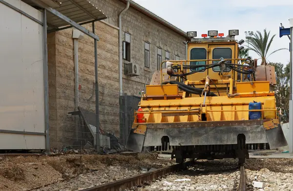 Oude gele bulldozer — Stockfoto