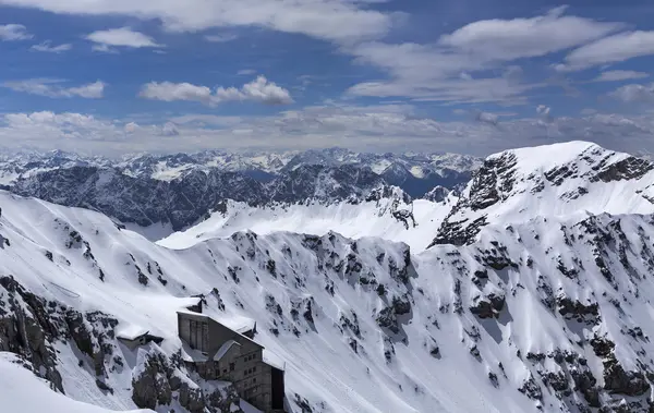 Utsikt från toppen av Zugspitze — Stockfoto
