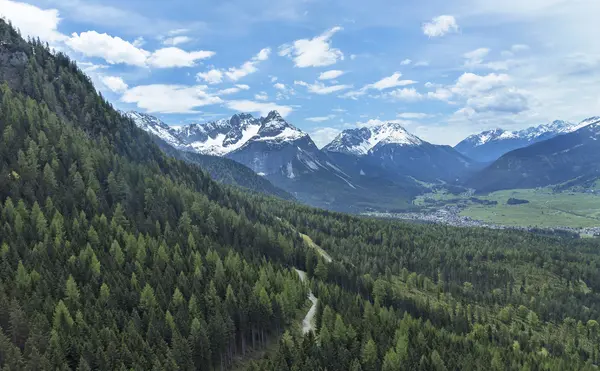 Vista desde la cima del Zugspitze — Foto de Stock