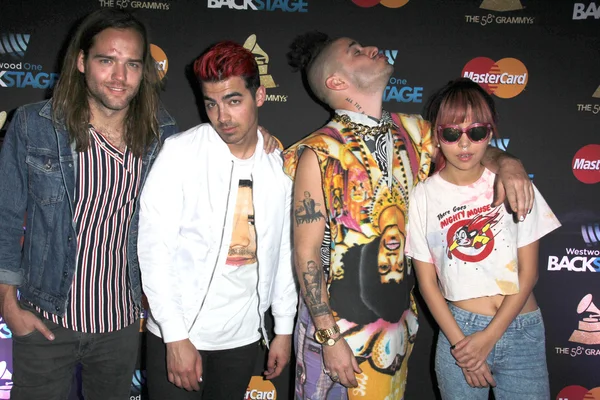 DNCE - pop-rock band — Stock Photo, Image