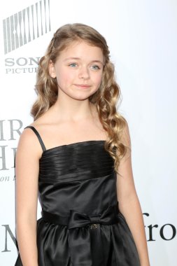 Kylie Rogers - oyuncu