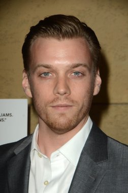 Jake Abel - aktör