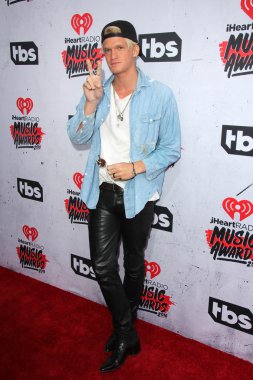 Cody Simpson - şarkıcı