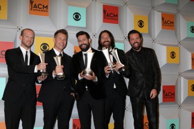 Whit Sellers, Trevor Rosen, Matthew Ramsey, Brad Tursi, Geoff çoğaldığını, eski hakimiyet