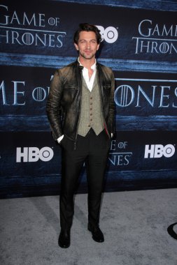 Michiel Huisman - aktör