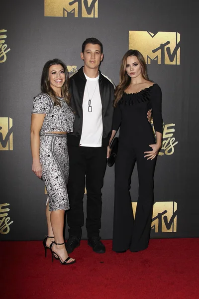 Miles Teller, Keleigh Sperry, Dana Teller — Stock Photo, Image