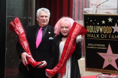 Harvey Fierstein, Cyndi Lauper