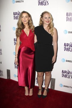 Amber duydum, Pamela Romanowsky