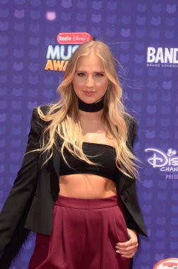 Veronica Dunne-oyuncu