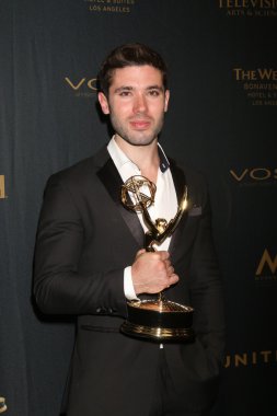 Kirstos Andrews  -actor