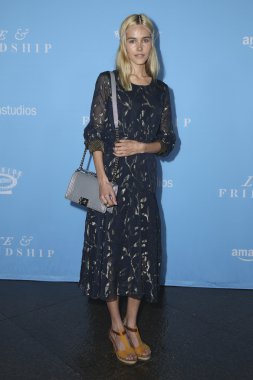 Isabel Lucas - oyuncu