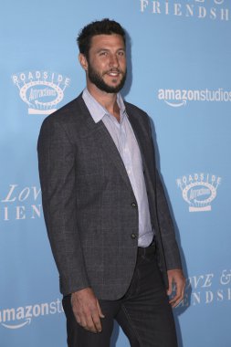 Pablo Schreiber - aktör