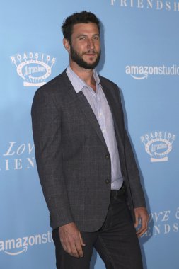 Pablo Schreiber - aktör