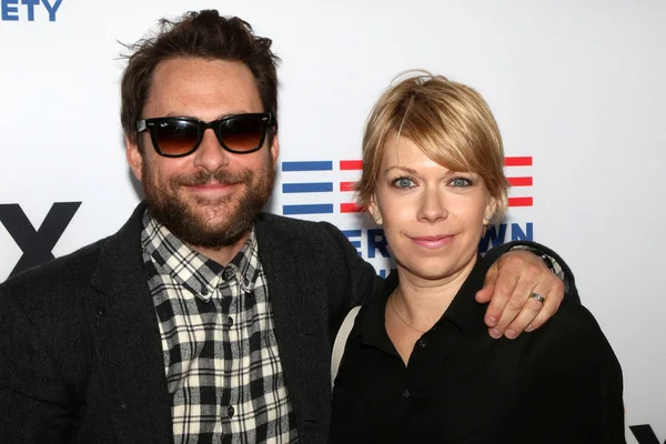 Charlie Day, Mary Elizabeth Ellis — Stok fotoğraf