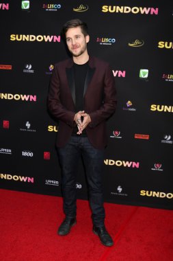 Devon Werkheiser - aktör