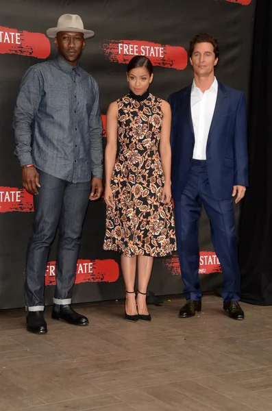 Mahershala Ali, Matthew McConaughey, Gugu Mbatha-Raw - Stock-foto