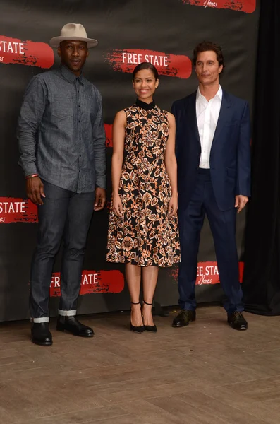 Mahershala Ali, Matthew Mcconaughey, Gugu Mbatha-πρώτες — Φωτογραφία Αρχείου