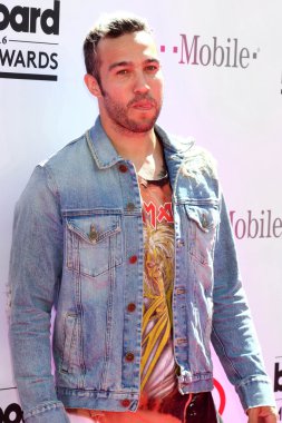 Pete Wentz - şarkıcı