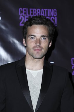 Ian Harding - aktör