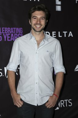 Roberto Aguire - aktör