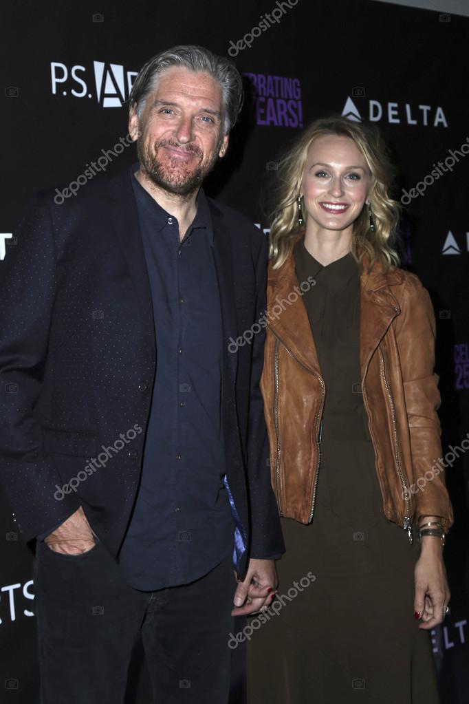 Craig Ferguson, Megan Wallace Cunningham Stock Editorial Photo © s_bukley 110743814