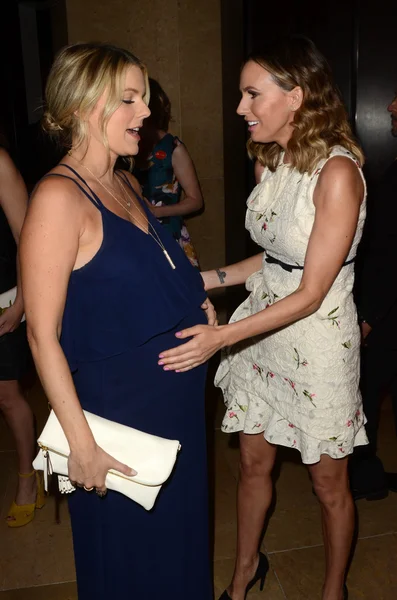 Ali Fedotowsky, Keltie Knight — Stock fotografie