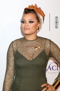 Andra gün - şarkıcı