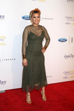 Andra gün - şarkıcı