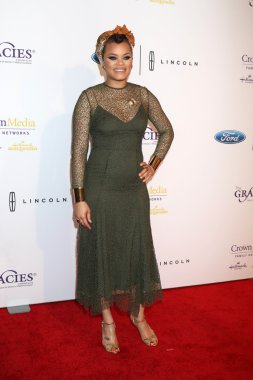 Andra gün - şarkıcı