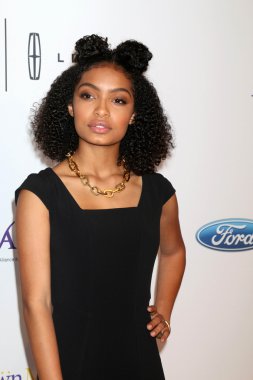 yara shahidi - oyuncu