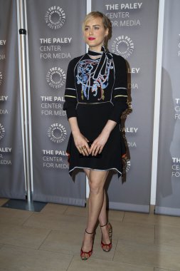 Taylor Schilling - oyuncu