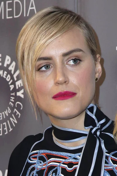 Taylor Schilling - oyuncu