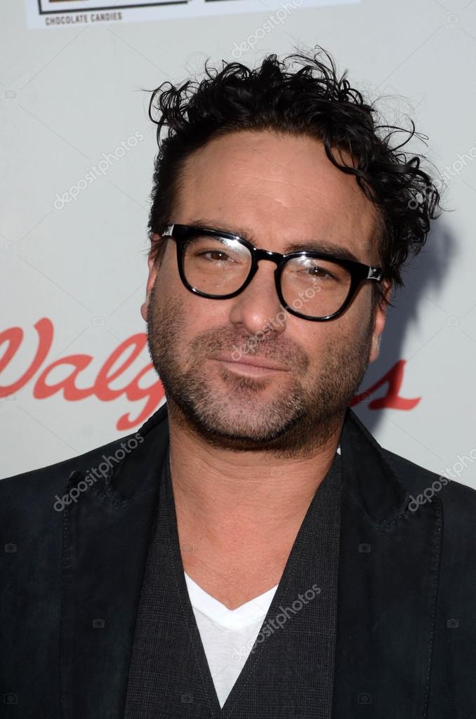 Johnny Galecki Beard