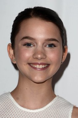 Chloe Doğu - oyuncu