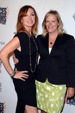 Tanya Newbould, Elizabeth Svatek