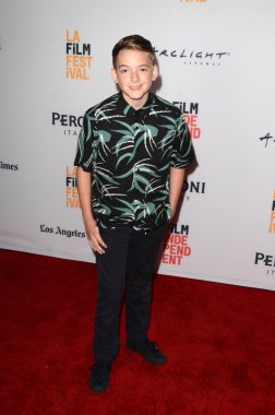 Jonah Beres - aktör