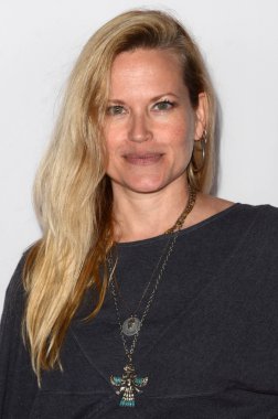 Dorie Barton - yazar