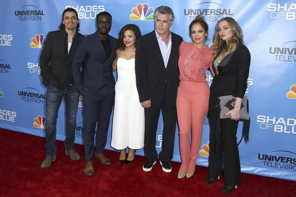 Antonio Jaramillo, Dayo Okeniyi, Sarah Jeffery, Ray Liotta, Jennifer Lopez, Drea de Matteo — Stockfoto