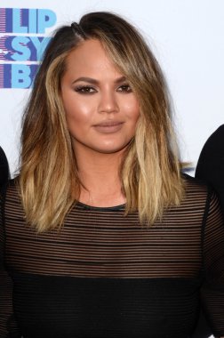 Chrissy Teigen model